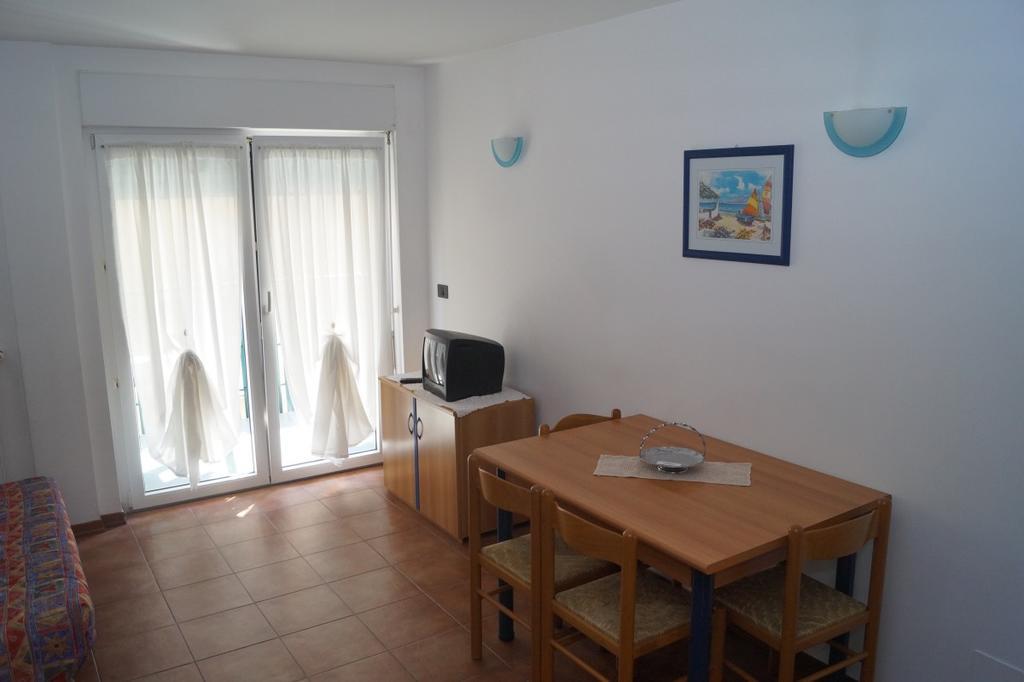 Residence Vivere Astra Triest Exterior foto